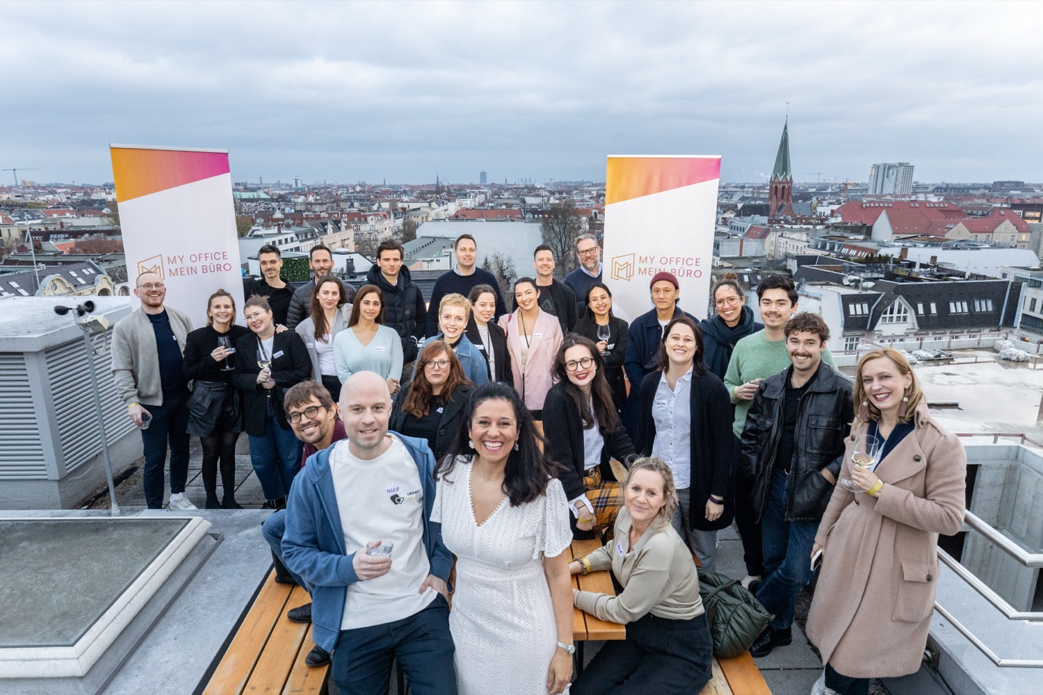 Gute Stimmung beim Networking-Abend